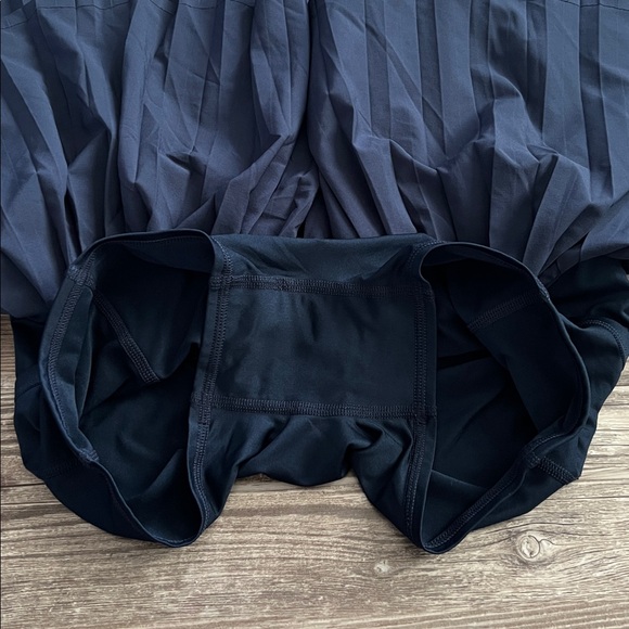 Alo Yoga Grand Slam Tennis Skirt Navy Blue - Picture 10 of 13